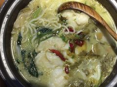 -周鱼小馆石锅酸菜鱼(活力汇店)