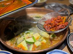-洱火云南酸菜牛肉火锅(石景山当代商城店)