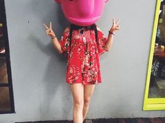-莓园冰淇淋店