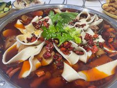 -晓彭肥肠鸡·泡椒鸡火锅(水木天地店)