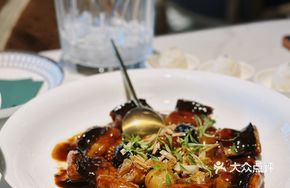Black Garlic Eel with Fish Maw Stew