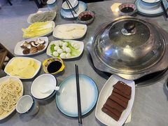 -光头药膳鸡(莱茵小镇店)