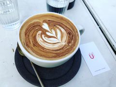 -UNI UNI(环亚凯瑟琳店)