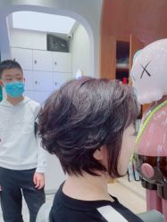 -卡尔诗·科技美肤连锁