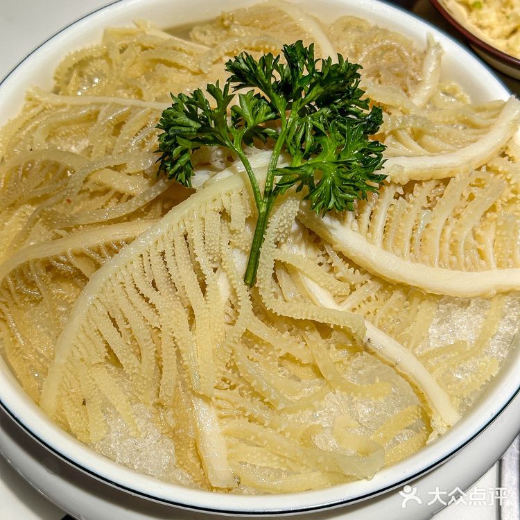 这个门头让我以为我来香港吃火锅了呢…