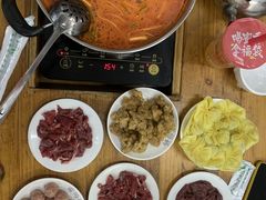 -苗伯妈酸汤火锅