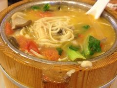 金针菇牛腩-五谷屯私房菜·始于2005(中山陵童卫路店)