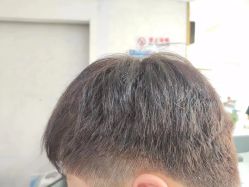 点击看大图 -剪约时尚先生·男士发型沙龙