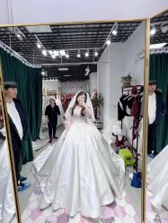 -NaNa婚纱礼服馆