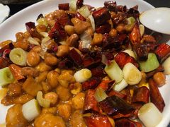 宫保鸡丁-万重锦·人文川菜馆(骡马市店)