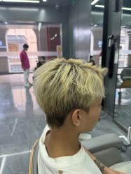 -藤野造型烫发染发