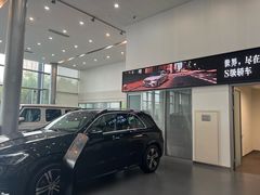 -天津波士信达奔驰4S店(卫津南路店)