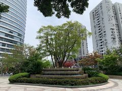 -浅深(世茂滨江精品店)