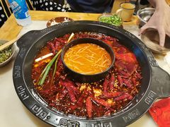 -黄潇洒老火锅(九眼桥宏济巷店)