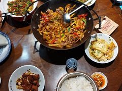 -富正毅三下锅(体育馆店)