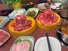 -四囍码头海鲜烧烤自助火锅(外滩南京东路悦荟广场店)