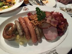 -皇冠自酿啤酒坊(中国红街5号楼店)