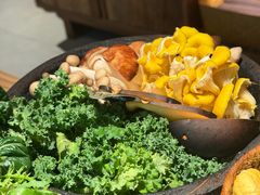-三出山火锅(南京万象天地店)