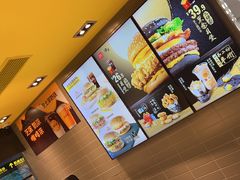 -麦当劳(轻轨曹杨路店)