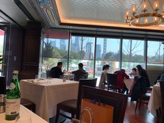 靠窗位-Wolfgang’s Steakhouse 沃夫冈牛排馆(上海白玉兰广场店)