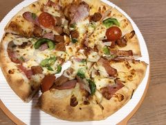 -必胜客(上海华谊新所店)