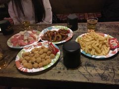 -Helens海伦司小酒馆(津湾广场店)