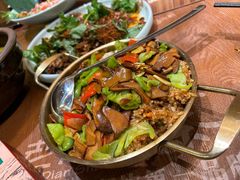 -老滇山寨•云南特色菜•地方菜•民族风情歌舞表演(金碧店)