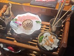 -老牌坊云南鱼豆花火锅(爱建店)