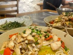 麻辣牛蛙拌面-十面欢腾·海鲜面·台式Bistro(长乐路店)