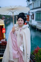 -一揽芳华汉服旗袍体验馆(拙政园店)