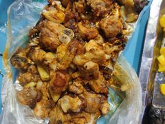 东镇老味道烤鸡块-老东镇啤酒屋海鲜加工·蒸汽海鲜·海鲜烧烤(台东店)