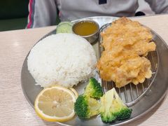 -佰搭果·广式茶餐厅(西华路店)