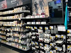 -迪卡侬(西三旗店)