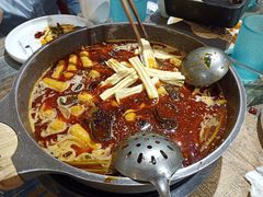 -鸡遇虾煲干锅火锅(小寨金莎店)