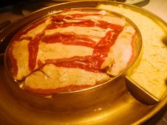 烤黑猪五花肉辣白菜盖浇面-猪啊牛呀羊啊铜盘烤肉(正大广场店)