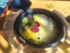 -桥香园过桥米线(国贸店)