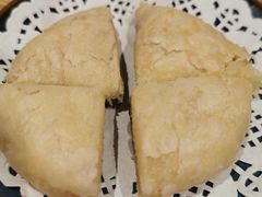 现烤鲜花饼-麦麦山云南菜(复地活力城店)