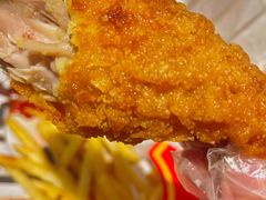 -麦当劳(莘松路芭比伦DT店)