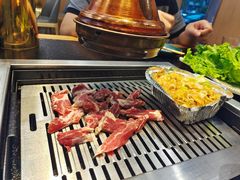 -臻牛烤肉
