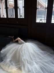 -Vera Wang婚纱礼服旗舰店