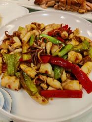 -鑫淼餐饮娱乐中心(江东街店)