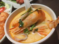 冬阴功-大头虾越式风味餐厅(光明广场店)