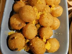 -蜜桃餐厅·伴山(湖滨商业街店)