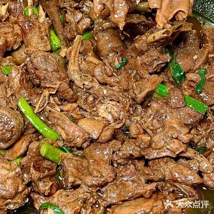 宝子们，今天必须给大家种草我刚发现的宝藏餐厅