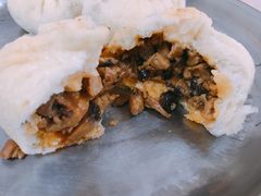 麻辣香菇鸡丁包-老陶包子铺(南大西南村店)