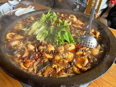 麻辣石锅鱼-都江堰石锅鱼