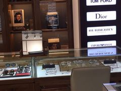 -回瑞眼镜·蔡司·依视路官方授权店(广益路万达店)