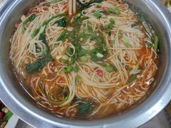 -乡土特色.冷锅鱼.牦牛肉汤锅