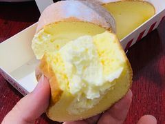-红宝石·鲜奶小方·海派西点房(金杨店)