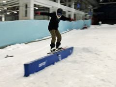 -乔波室内滑雪场